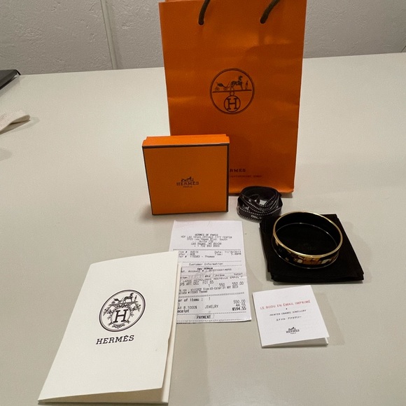 Hermès large astrologie nouvelle bracelet. EUC. Box, receipt bag and pouch - Picture 12 of 15